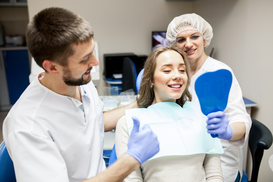Smile Makeover Treatments: Veneers, Crowns or Aligners?